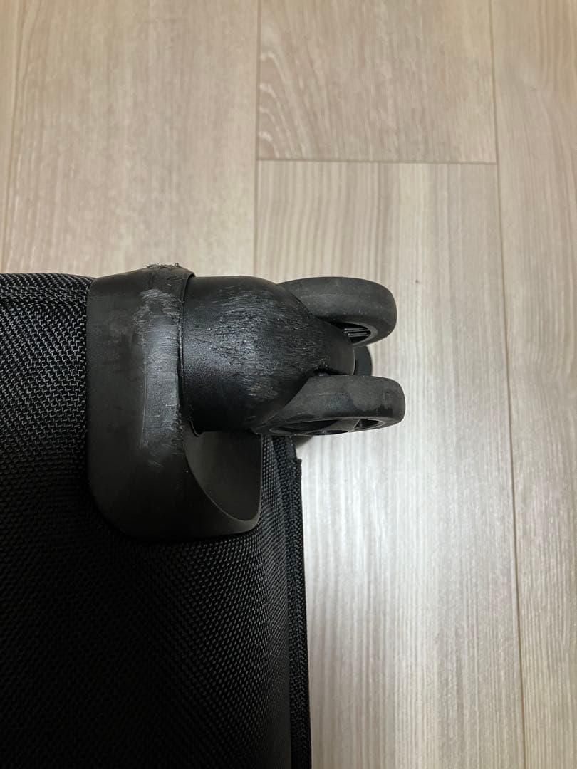 値下　Samsonite サムソナイトキャリーケース 黒 機内持ち込み　4輪