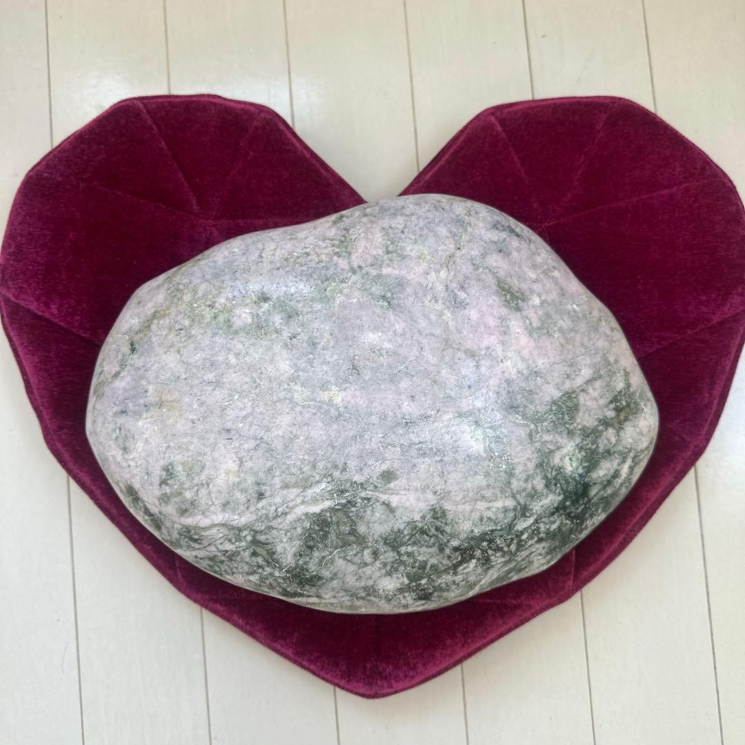 【超レア】ピンク翡翠　チューライト　桃簾石　糸魚川　9.3kg クリノゾイサイト