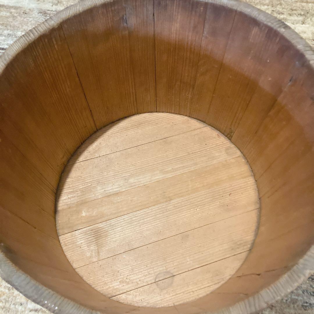 sisamu アップサイクル　明治時代の樽　ローテーブル