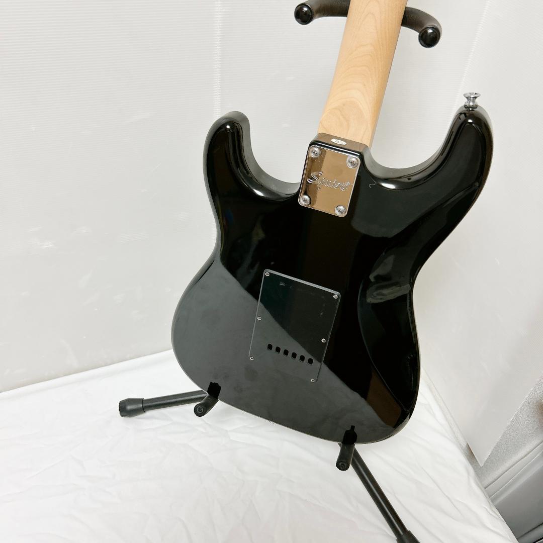 美品 Squier スクワイヤー ストラトキャスター ブラック ストラト 黒
