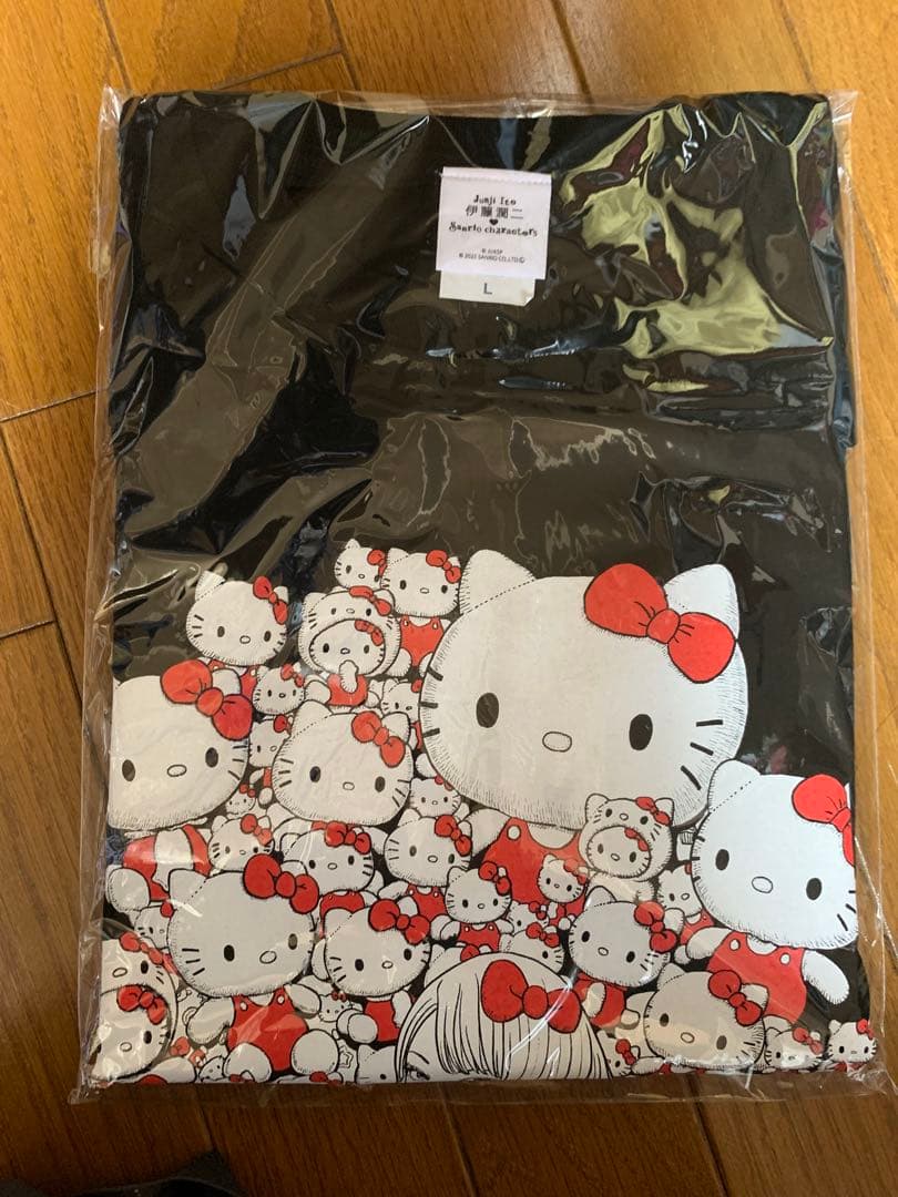 【伊藤潤二×サンリオ】ギャル富江　ロングTシャツＬサイズ