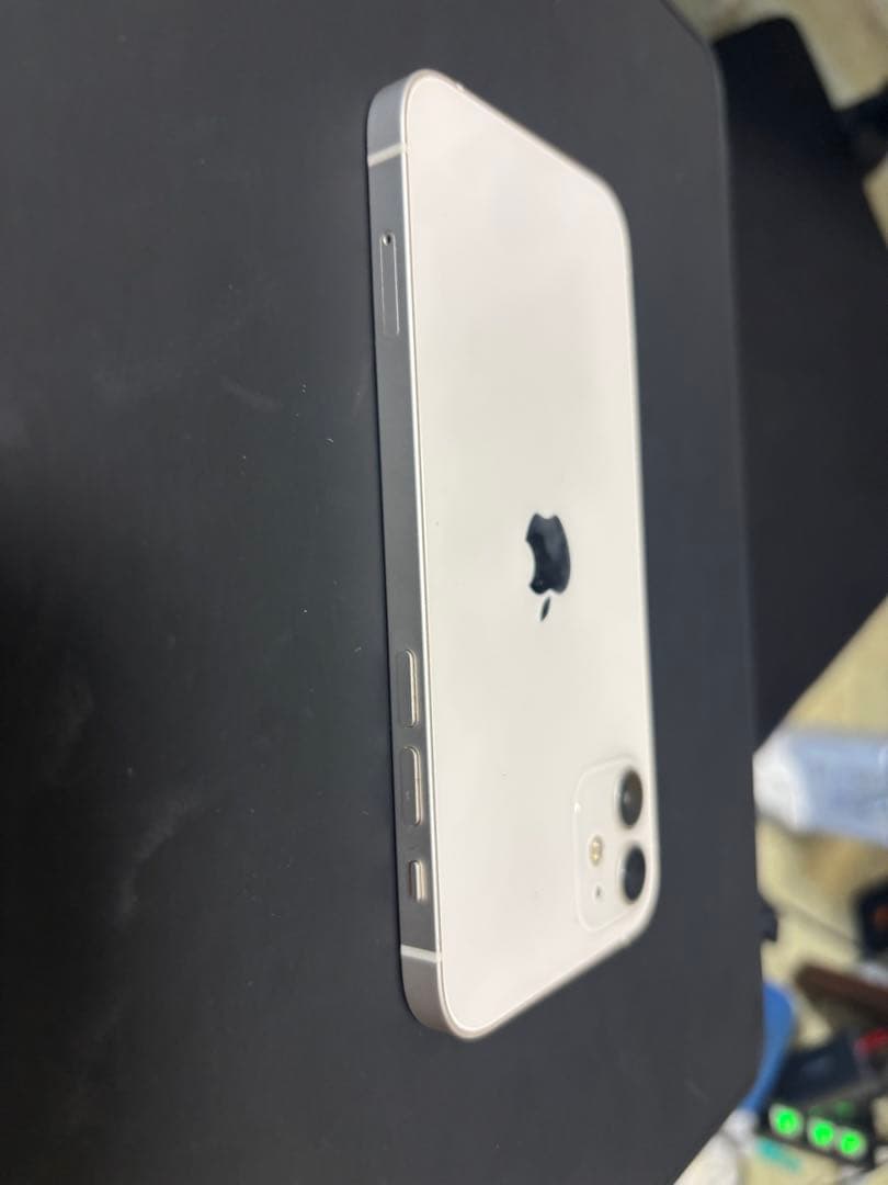 iPhone12 128GB ホワイト　バッテリー82%