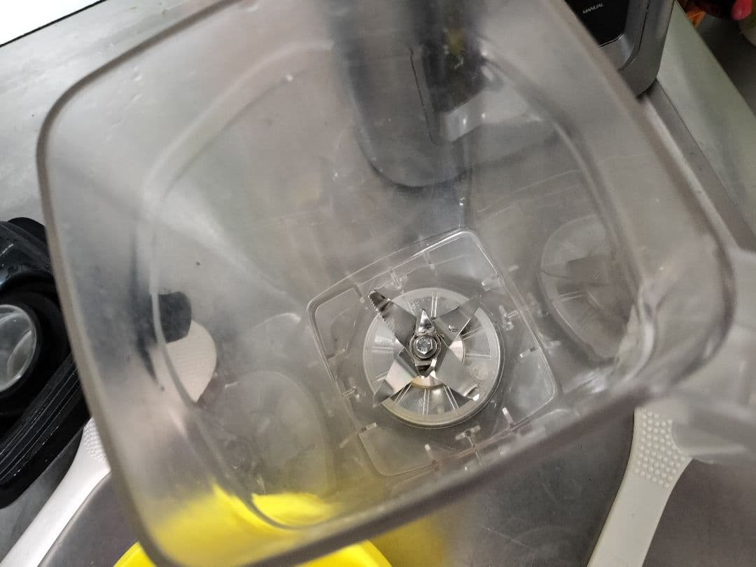 BioloMix ブレンダー 1900ml