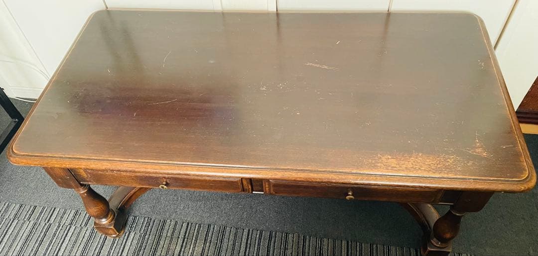 ヨーロッパアンティークテーブル