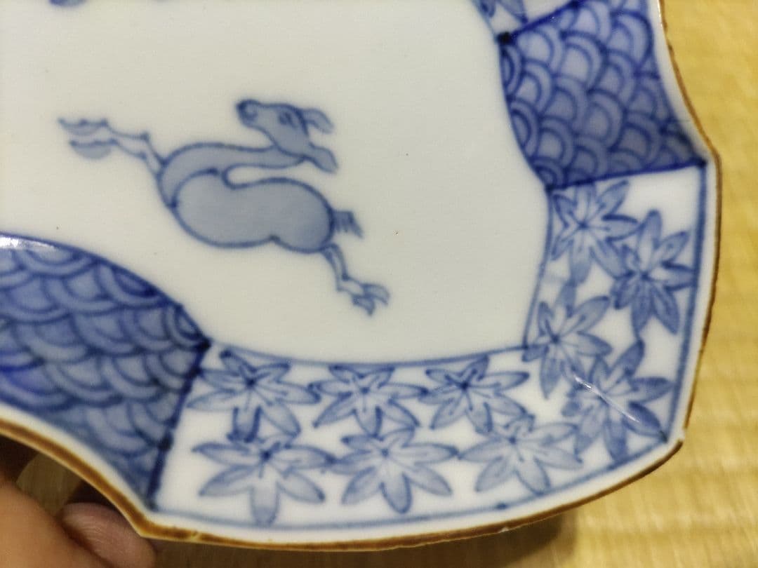 古伊万里 染付 鹿紅葉文 変形皿 江戸前期