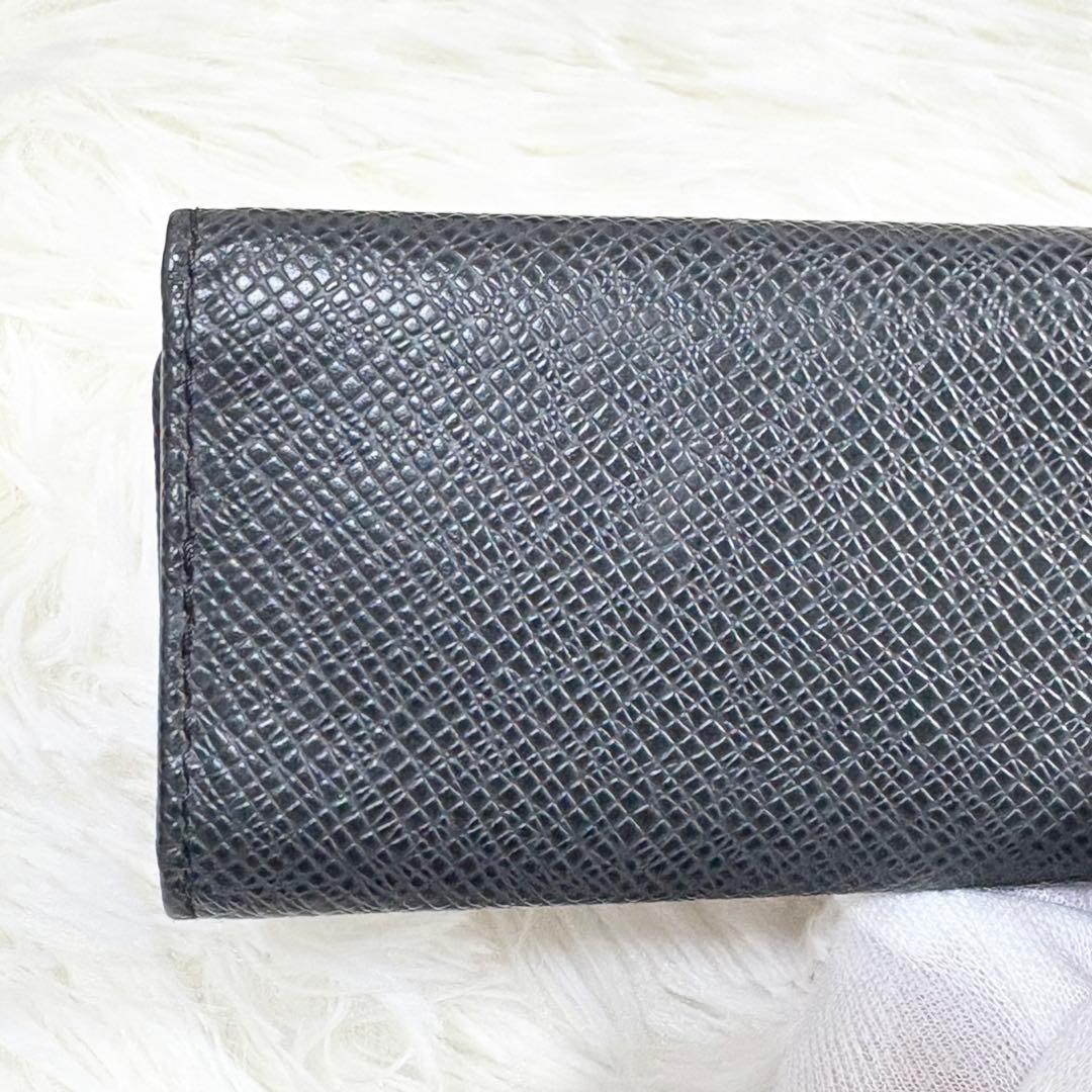 ルイヴィトン タイガ　ミュルティクレ4　キーケース　ノワール　ブラック