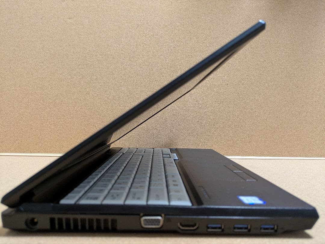 Fujitsu 法人向けモデル　第8世代　バッテリー99%