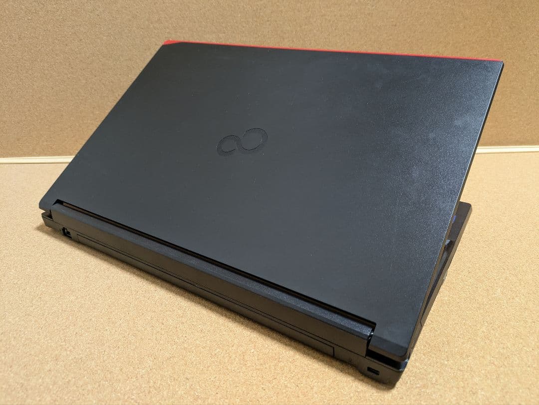 Fujitsu 法人向けモデル　第8世代　バッテリー99%