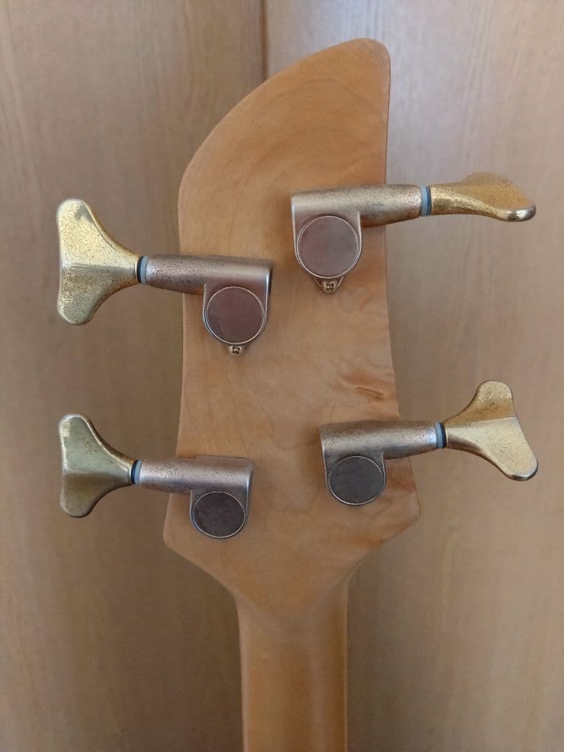 FERNANDES エレキベース レッド