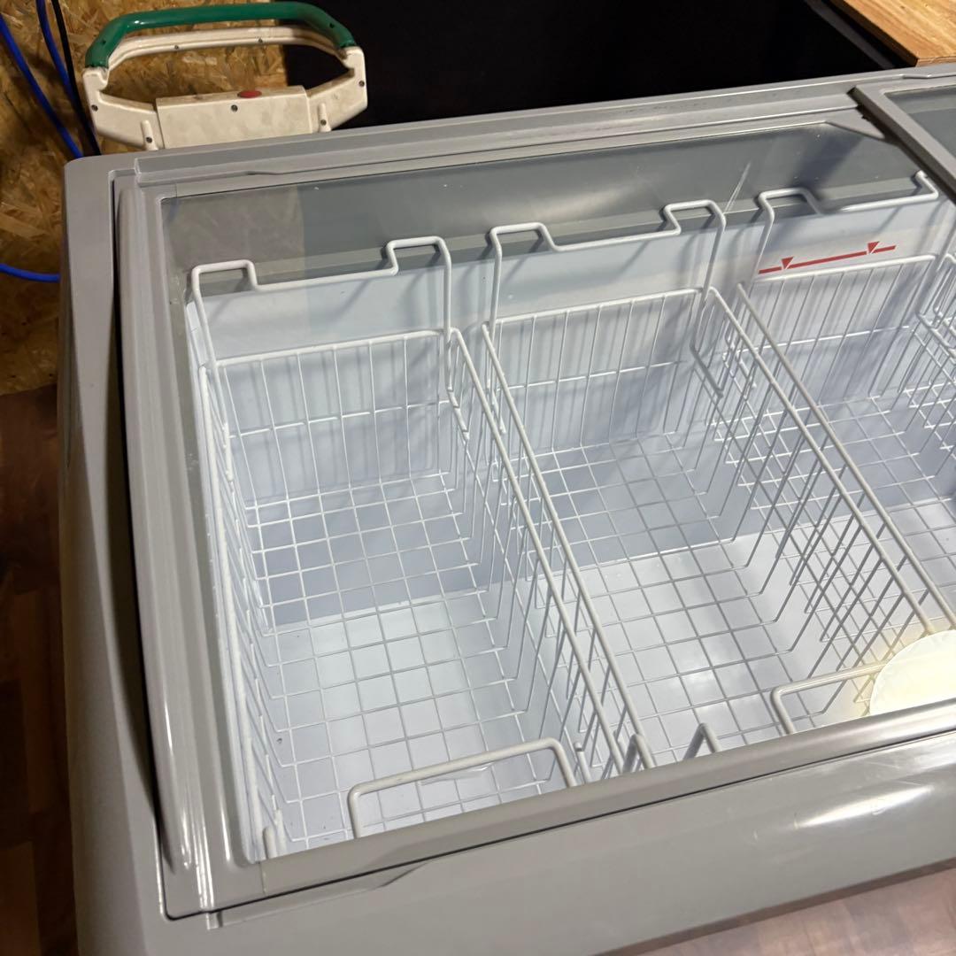 ②24年購入品　業務用330L冷凍ショーケース　JCMCS-330L