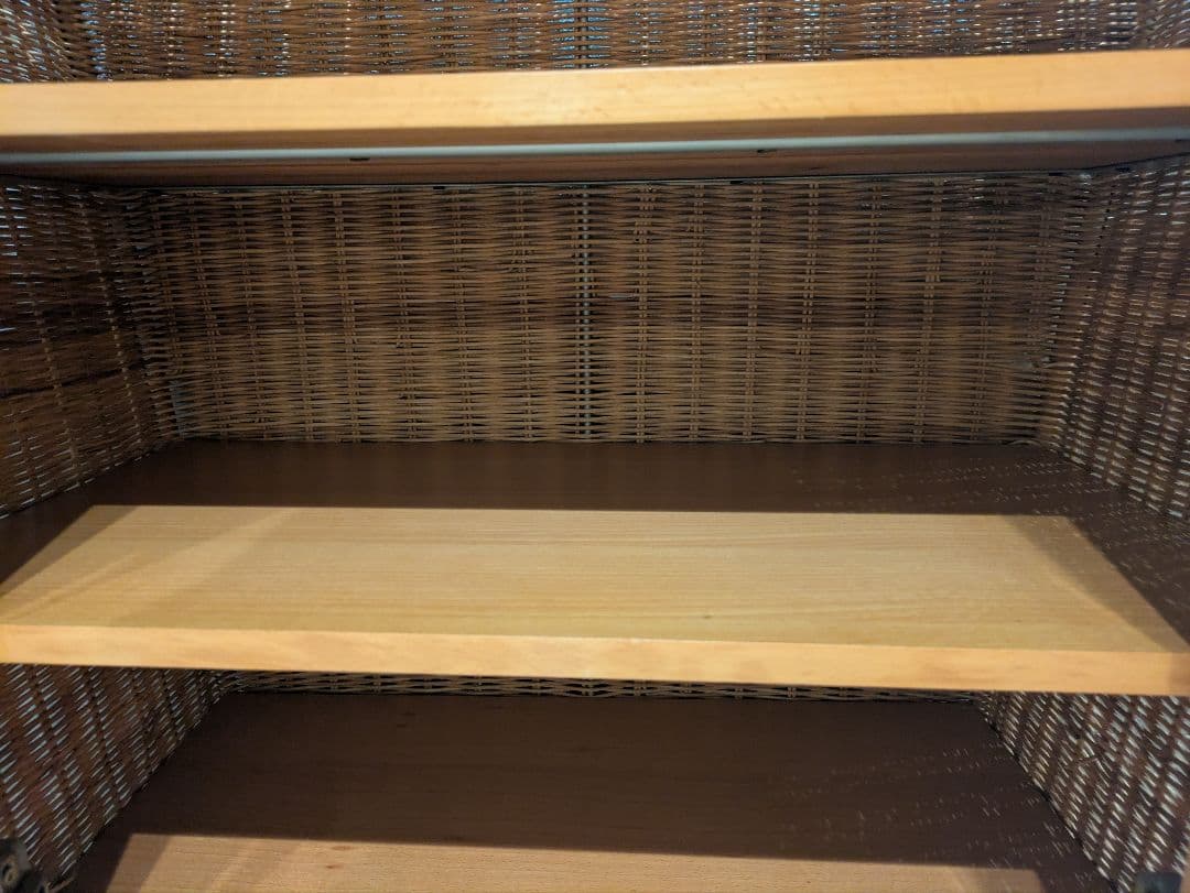 【ラタン家具】 ガラス扉付きキャビネット 飾り棚 北欧ナチュラル