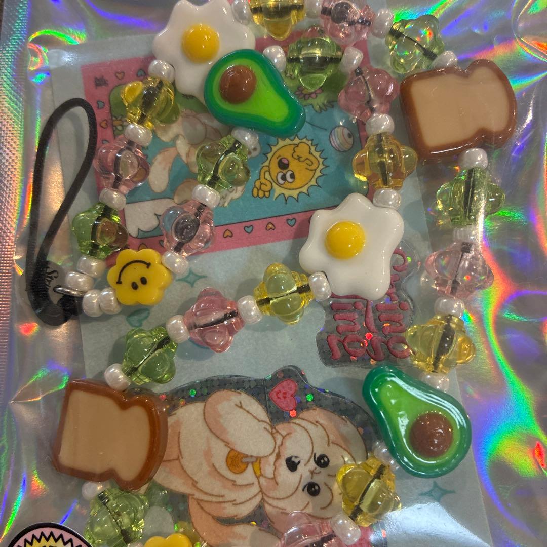 正規品stringtingアボカド・目玉焼きビーズストラップ