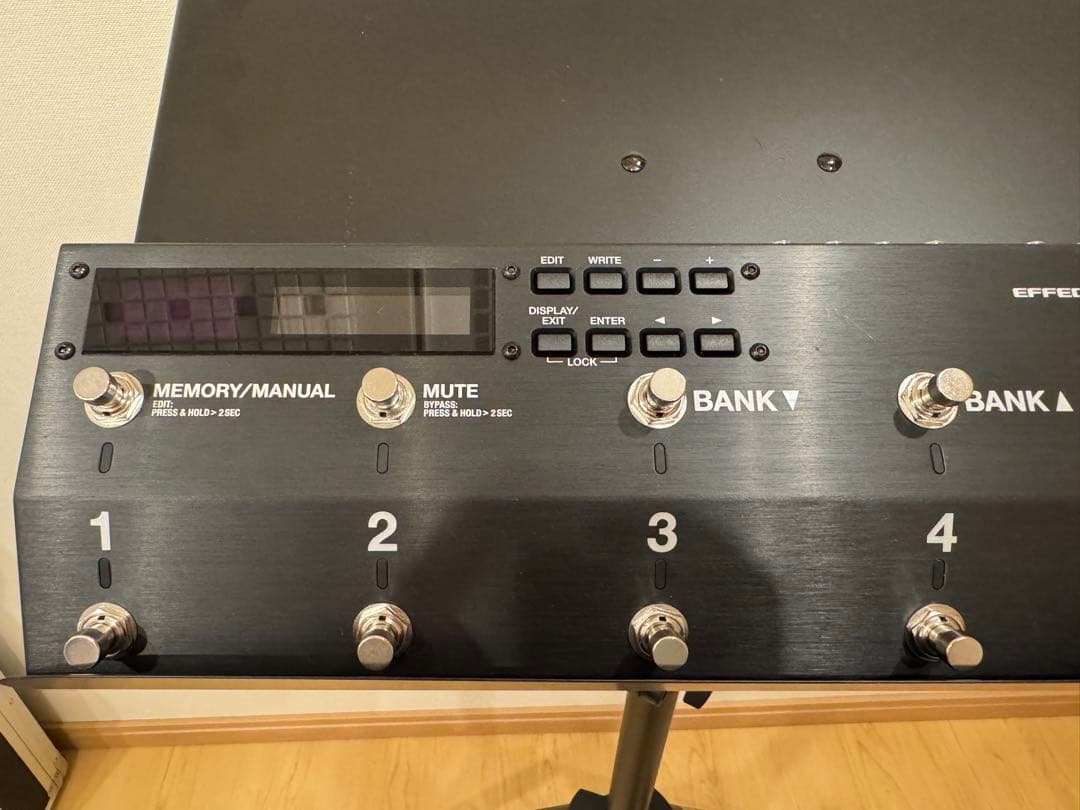 BOSS ES-8 スイッチャー　ES8