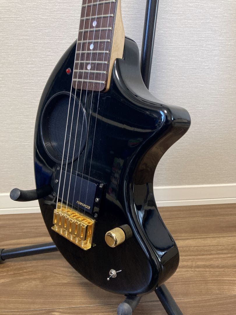 新品同様 FERNANDES ZO-3 フェルナンデス ZO-3C 黒 ブラック
