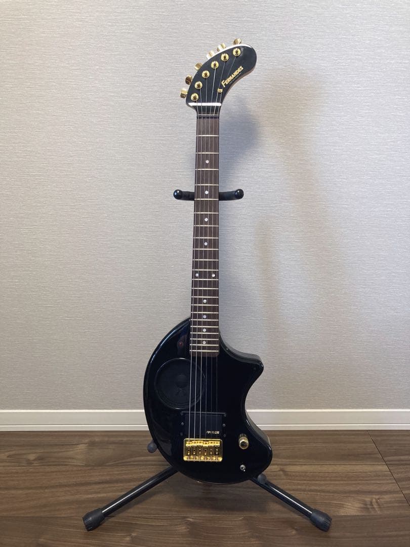 新品同様 FERNANDES ZO-3 フェルナンデス ZO-3C 黒 ブラック