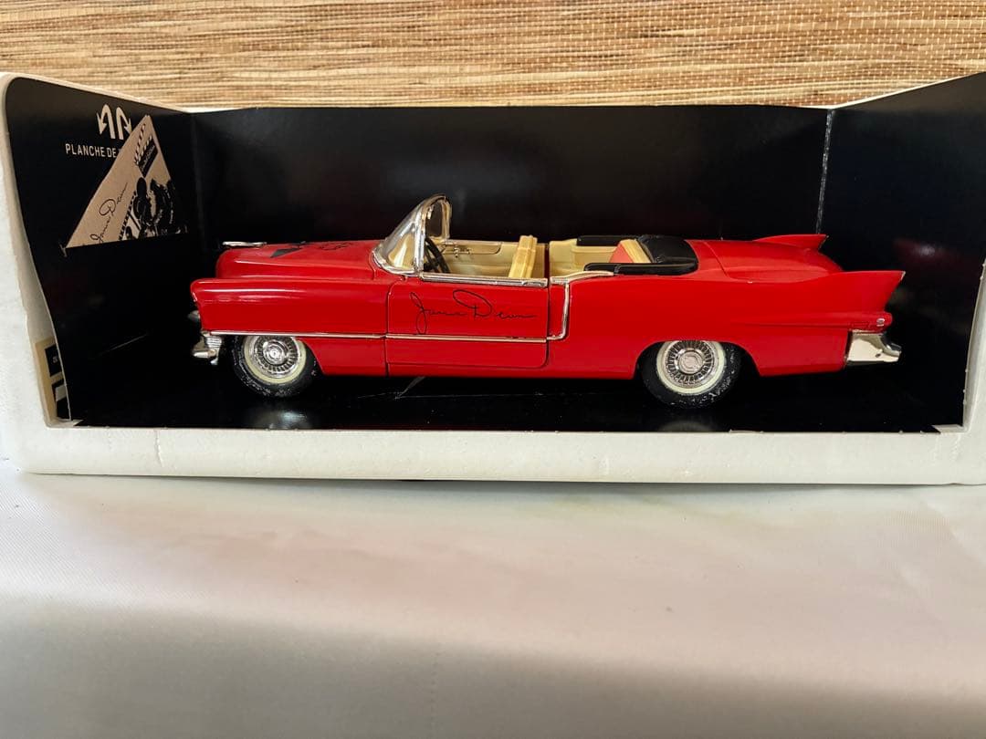 1955 Cadillac James Dean サイン入り