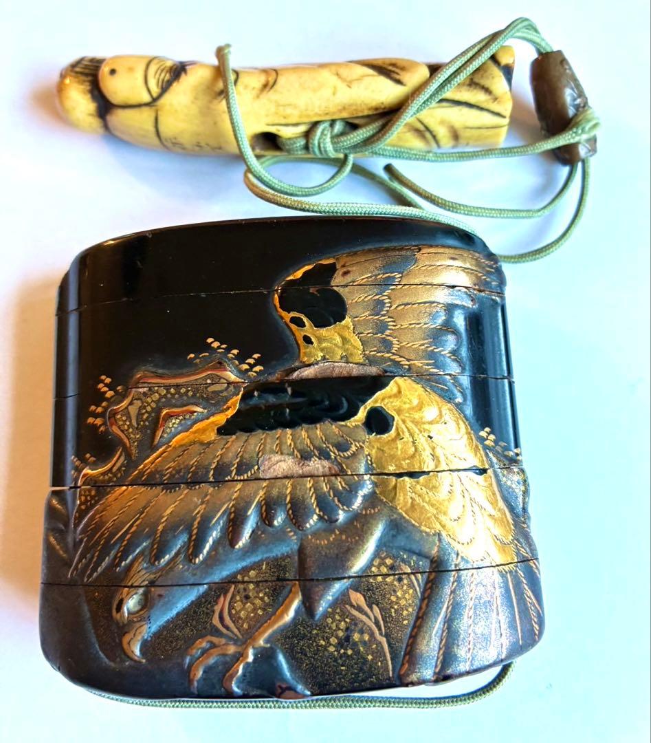 時代物　猿鷹図高蒔絵印籠