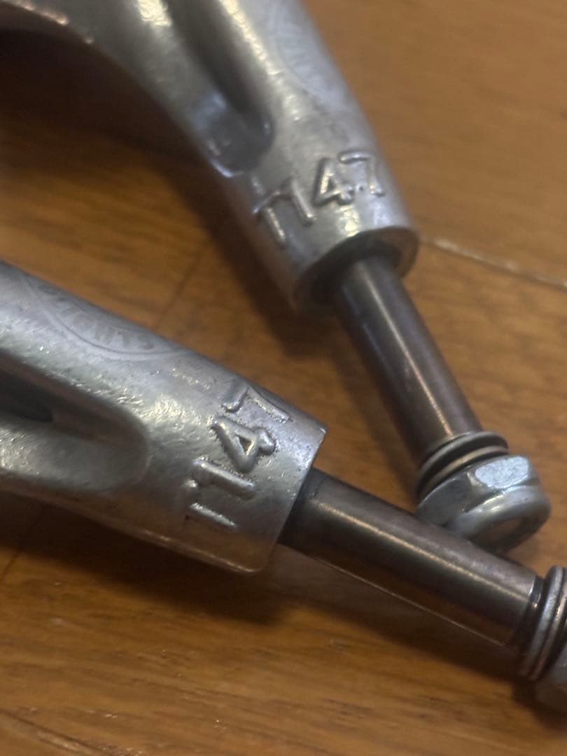 サンダートラック　チタン　147