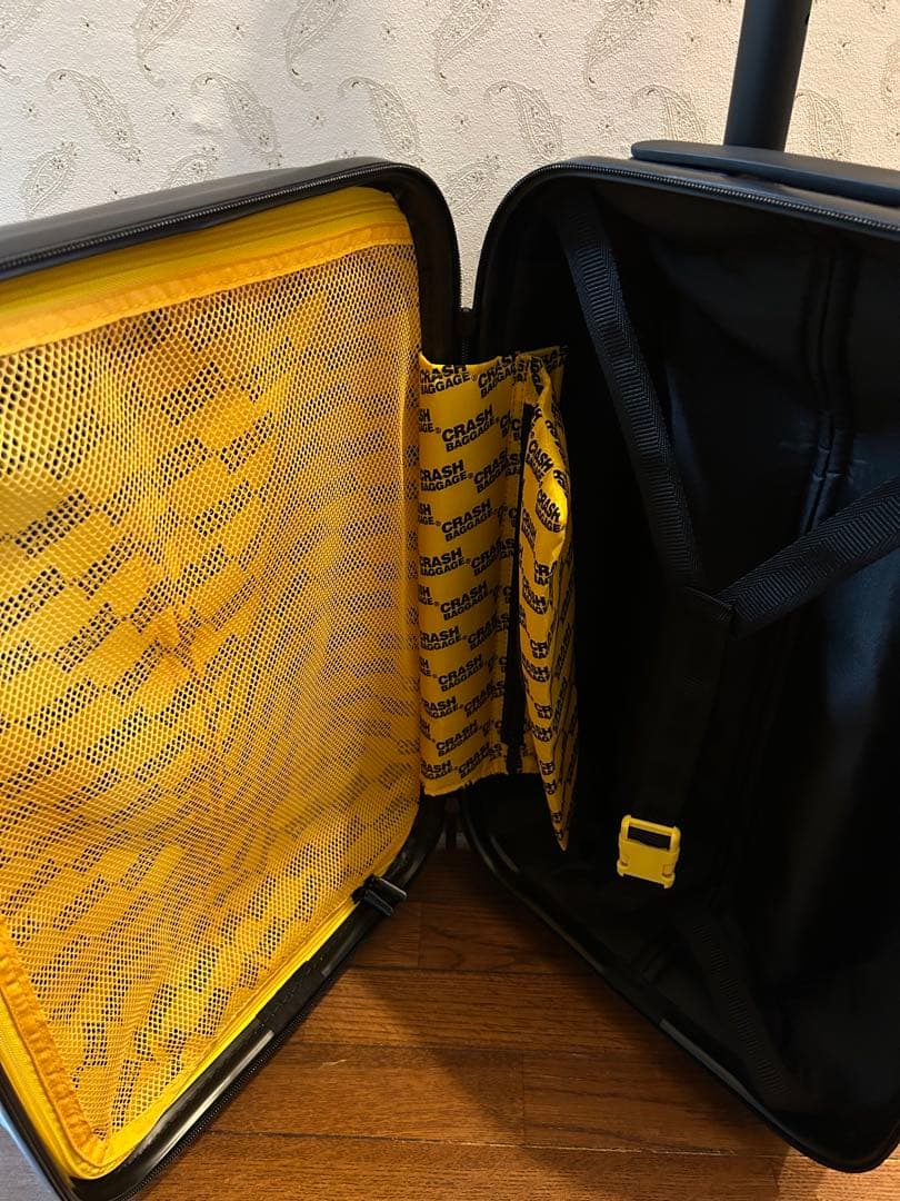 ゆ*こ様 クラッシュバゲージ ブラック キャリーケース