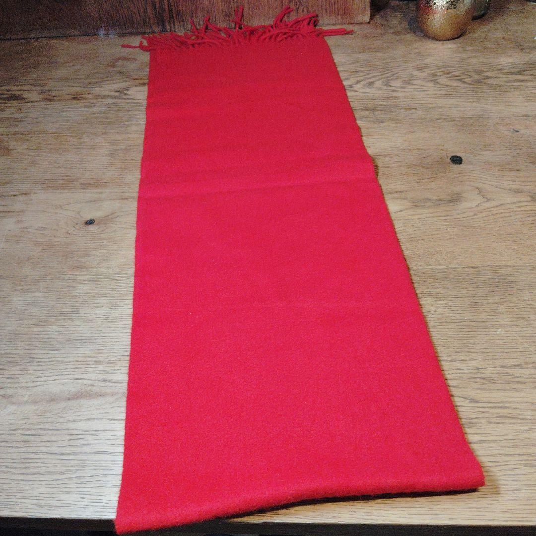 新品バレンチノ 赤色 V ロゴ フリンジ付きマフラー定価46480円