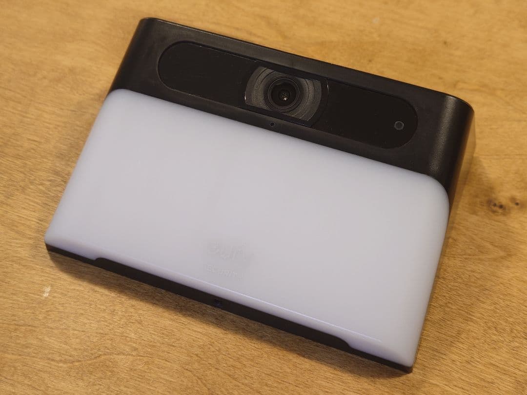 Anker Eufy　Solar Wall Light Cam S120