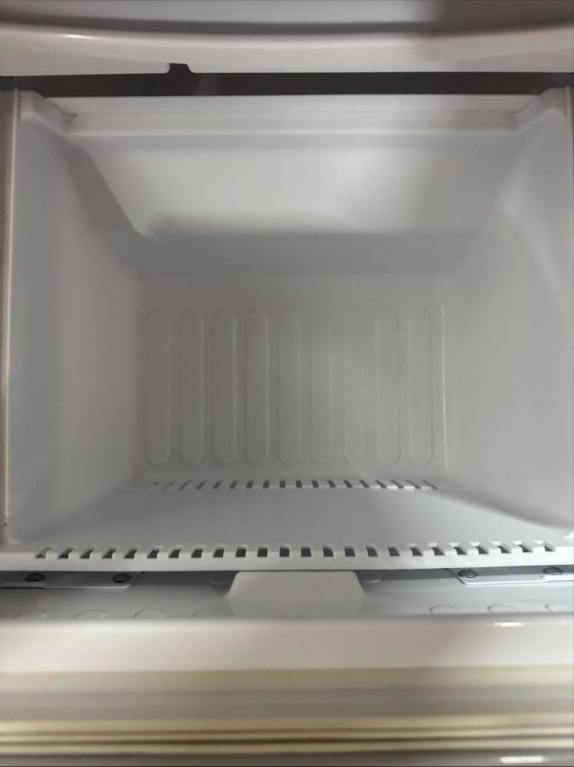 シャープ ノンフロン冷凍冷蔵庫 SJ-D14D-S 2018年製 137L