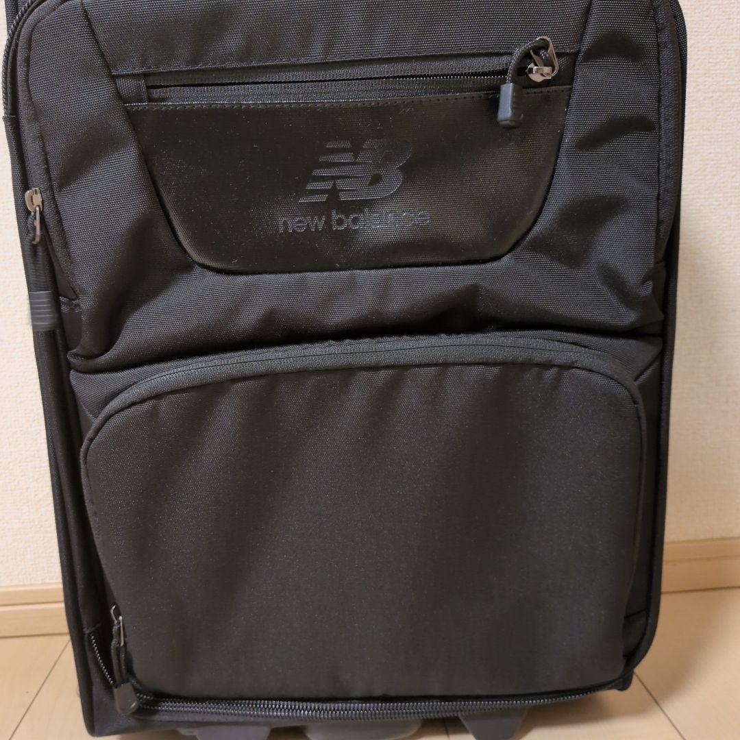【新品】 ニューバランス　キャリーバッグ　スーツケース　旅行　出張　スポーツ