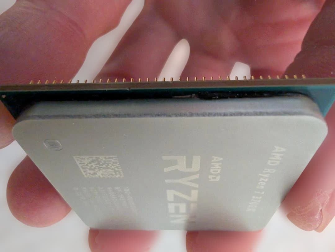 CPU AMD Ryzen 7 3700X CPU