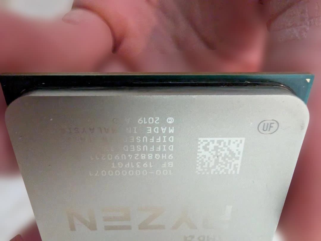 CPU AMD Ryzen 7 3700X CPU