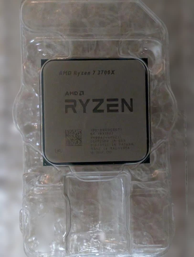 CPU AMD Ryzen 7 3700X CPU