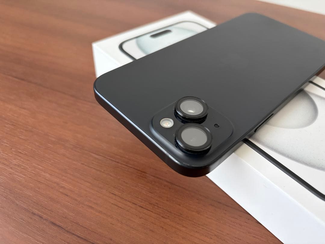 iPhone 15 Plus 128GB ブラック