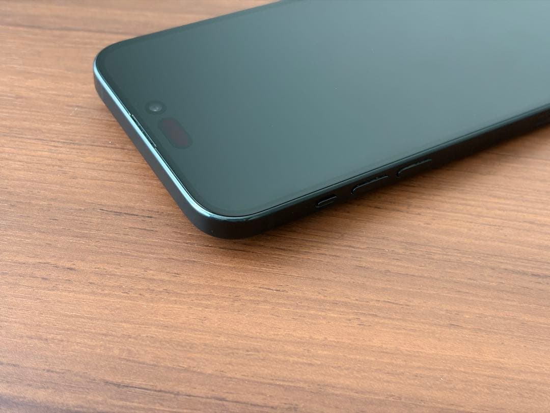 iPhone 15 Plus 128GB ブラック