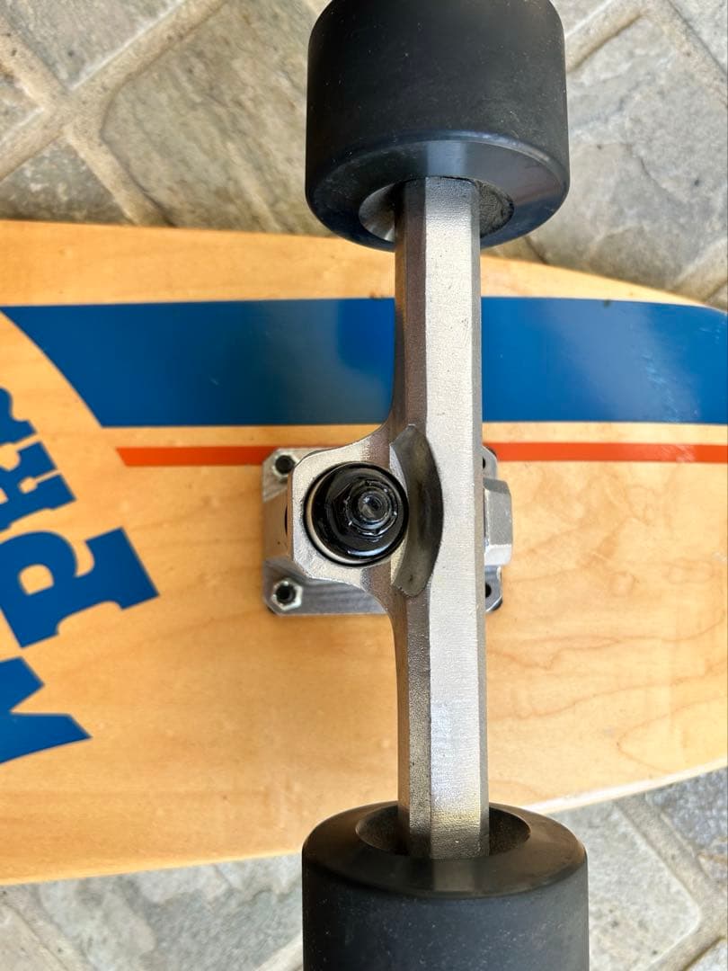 WOODYPRESS 32インチ カービング スケートボード