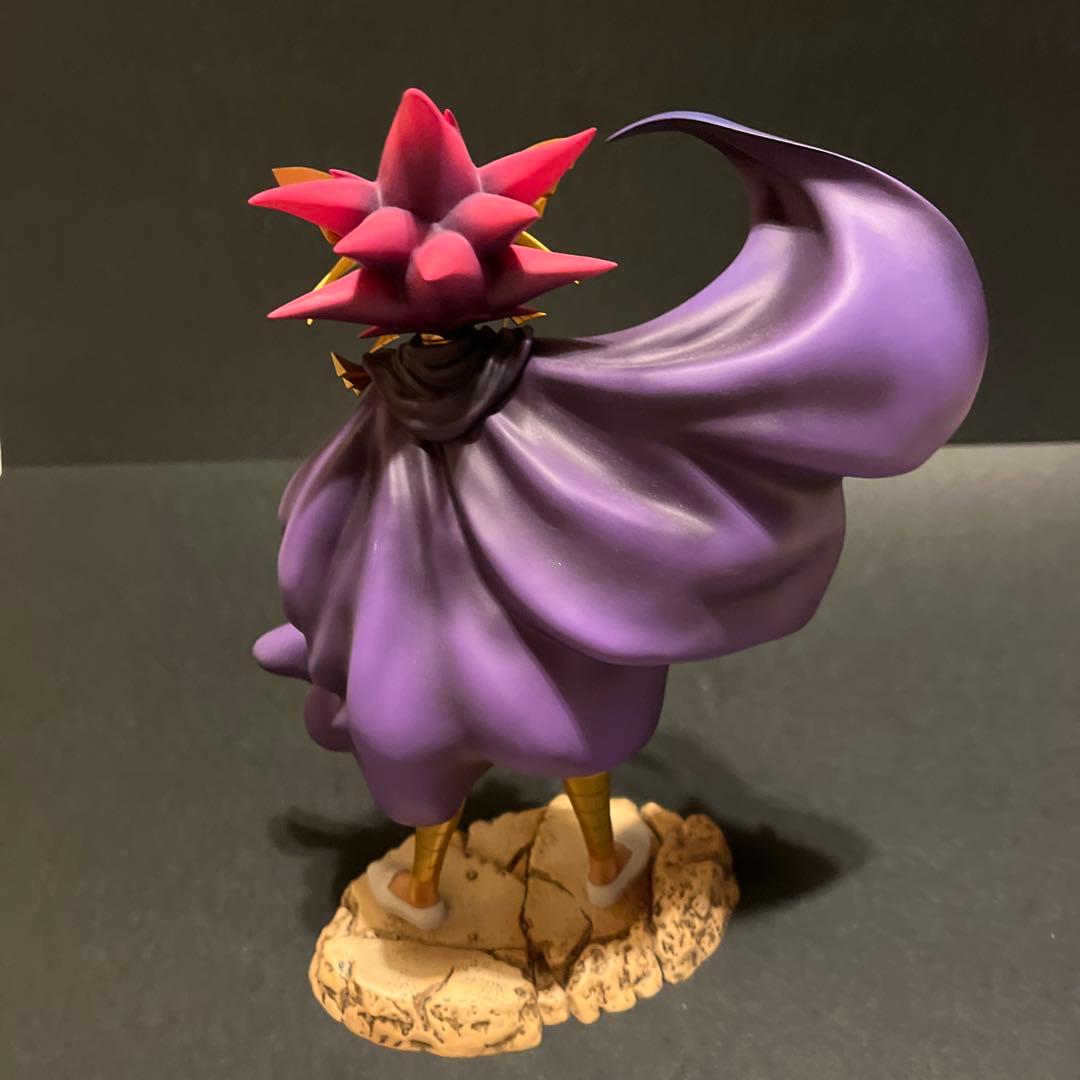 遊戯王 アテム フィギュア