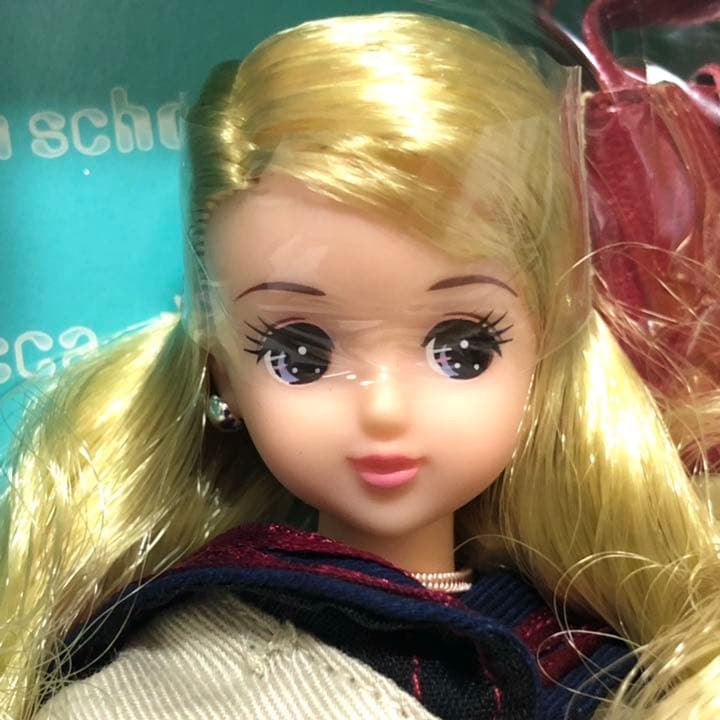 タカラ 高校生きらちゃん 未使用品 高校生リカちゃんシリーズ トイザらス