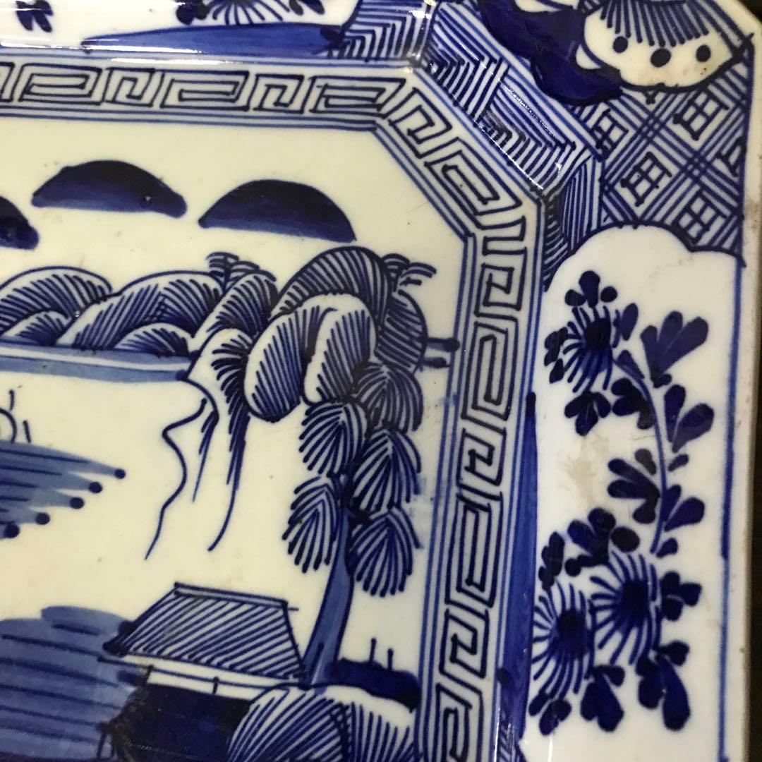 美品　古伊万里焼　染付け　角皿　山水図　飾り絵皿　年代物　藍の色合いが美しい