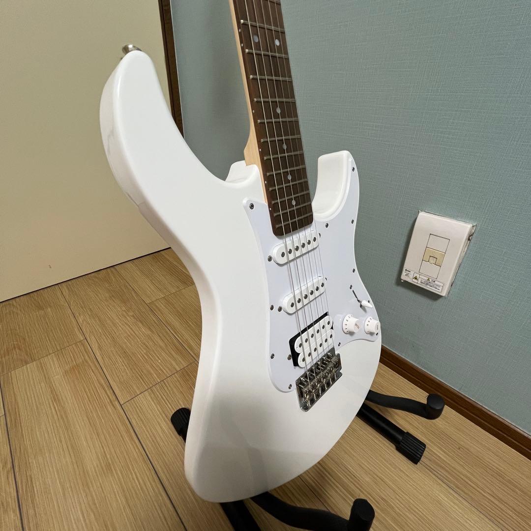 ギター YAMAHA PACIFICA 012