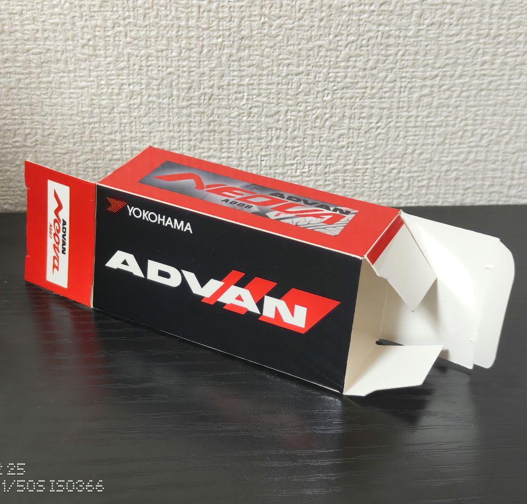 TOMICA　トミカ　フェラーリ512BB　アドバンカラー