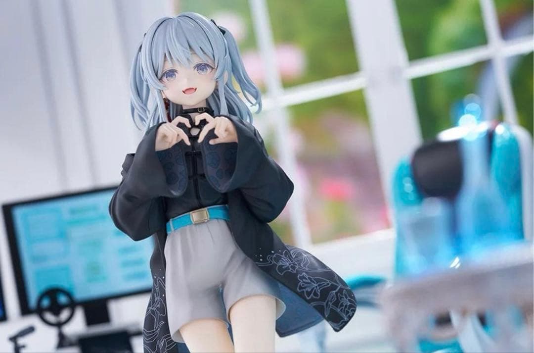 とろろ 限定フィギュア ハートポーズ