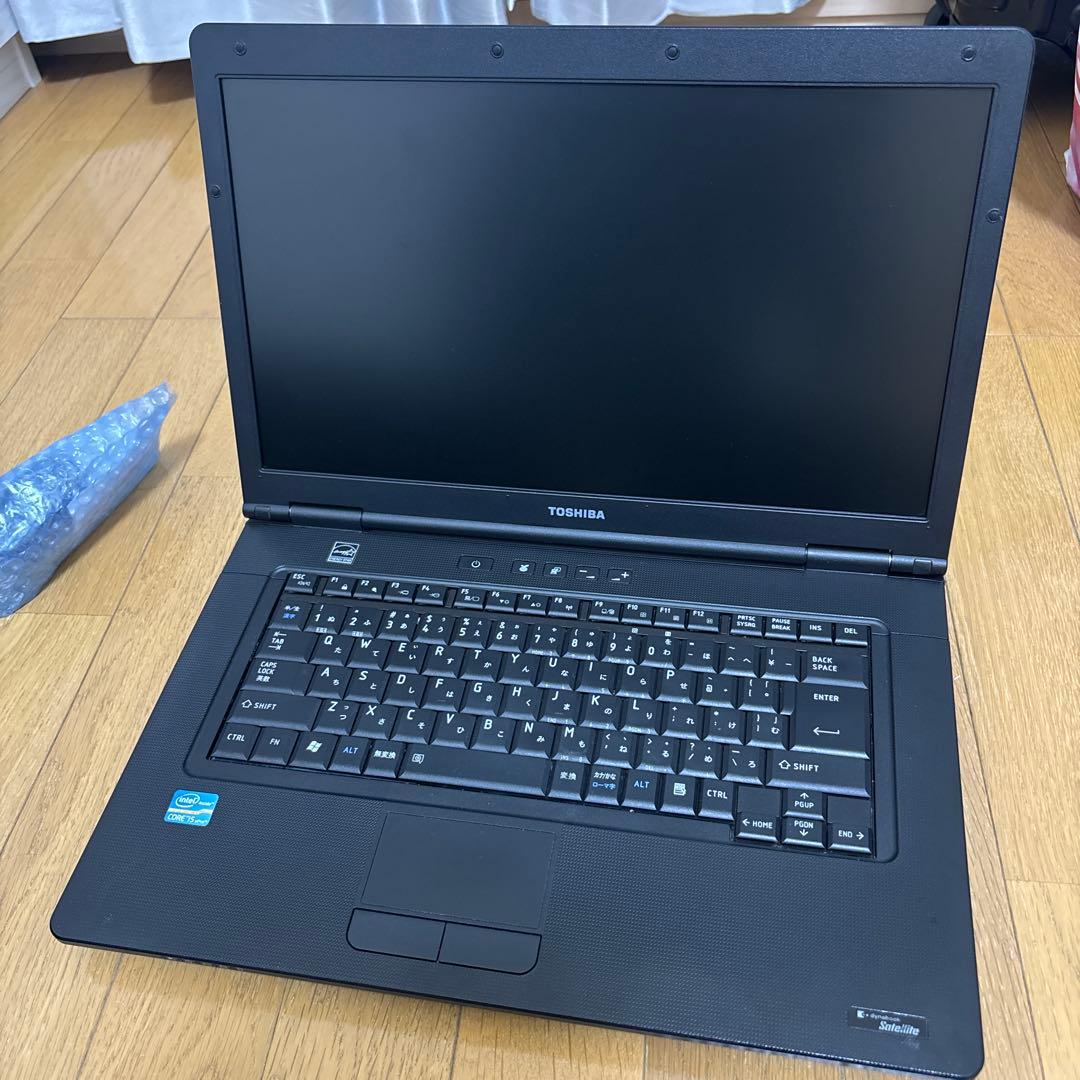 新品SSD256GB windows11ノートパソコン　office　246