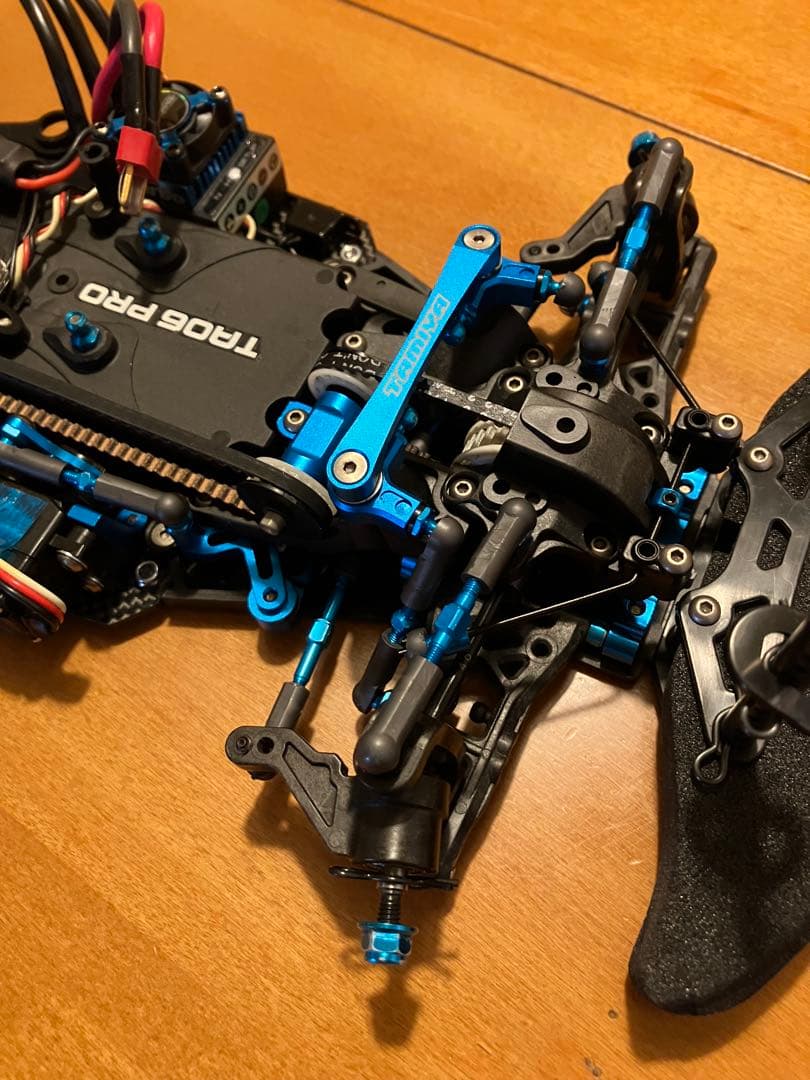 タミヤ　TA06メカ＆オプションその他パーツ付き