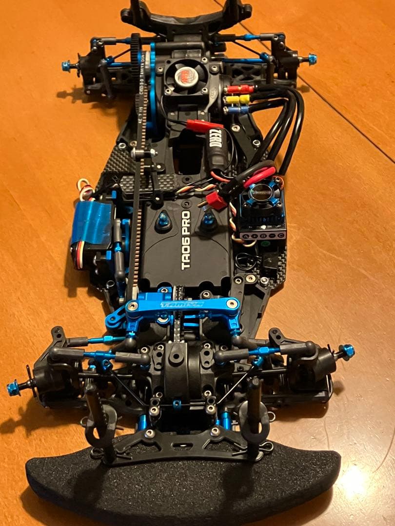 タミヤ　TA06メカ＆オプションその他パーツ付き