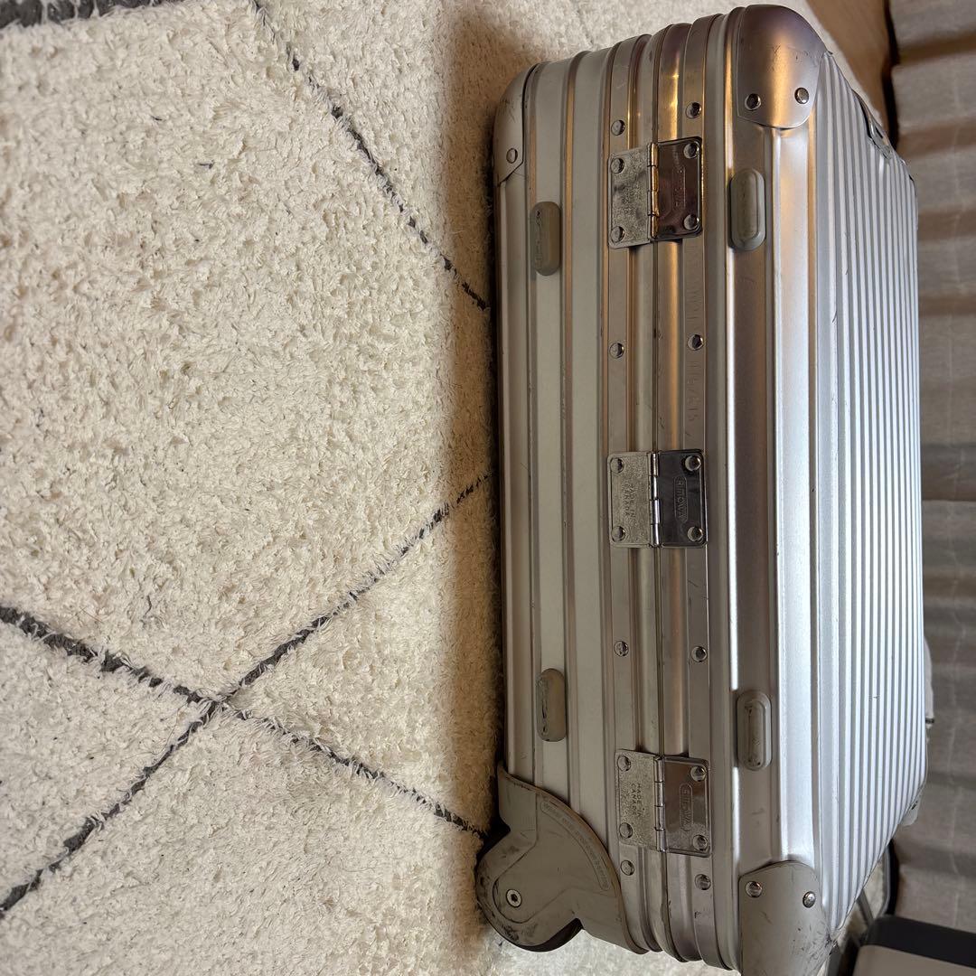 リモワ(RIMOWA)トパーズ32L 2輪