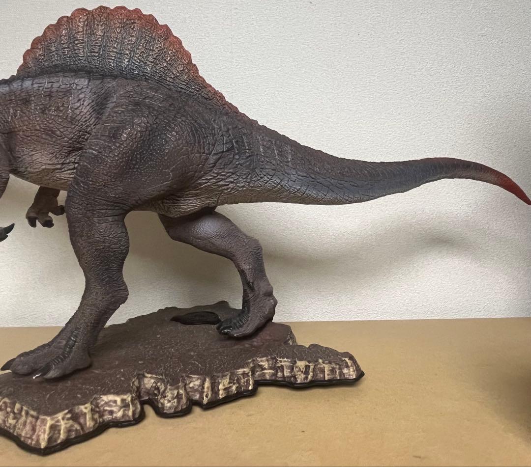 ジュラシック・パーク　スピノサウルス　プライムコレクタブルフィギュア