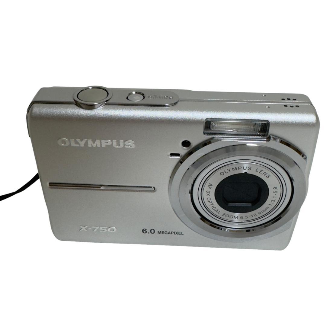 美品　OLYMPUS X-750　コンパクトデジタルカメラ