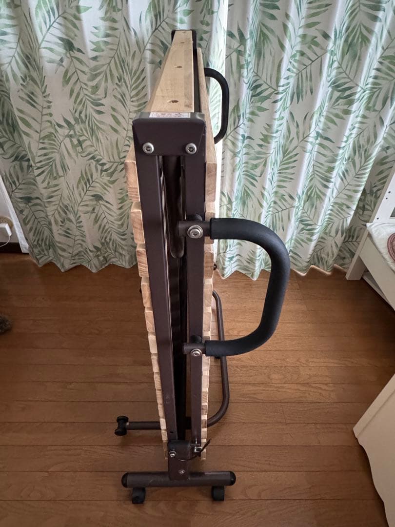 【送料込】ニトリ　折りたたみ　すのこ　ベッド