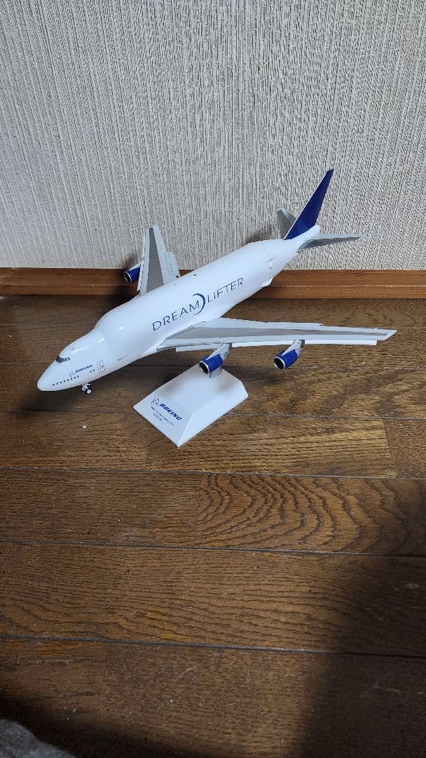 ボーイング ドリームリフター jcwings 1/200