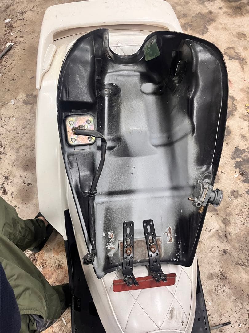 ゼファー400 FXタンク　センサー等全部付