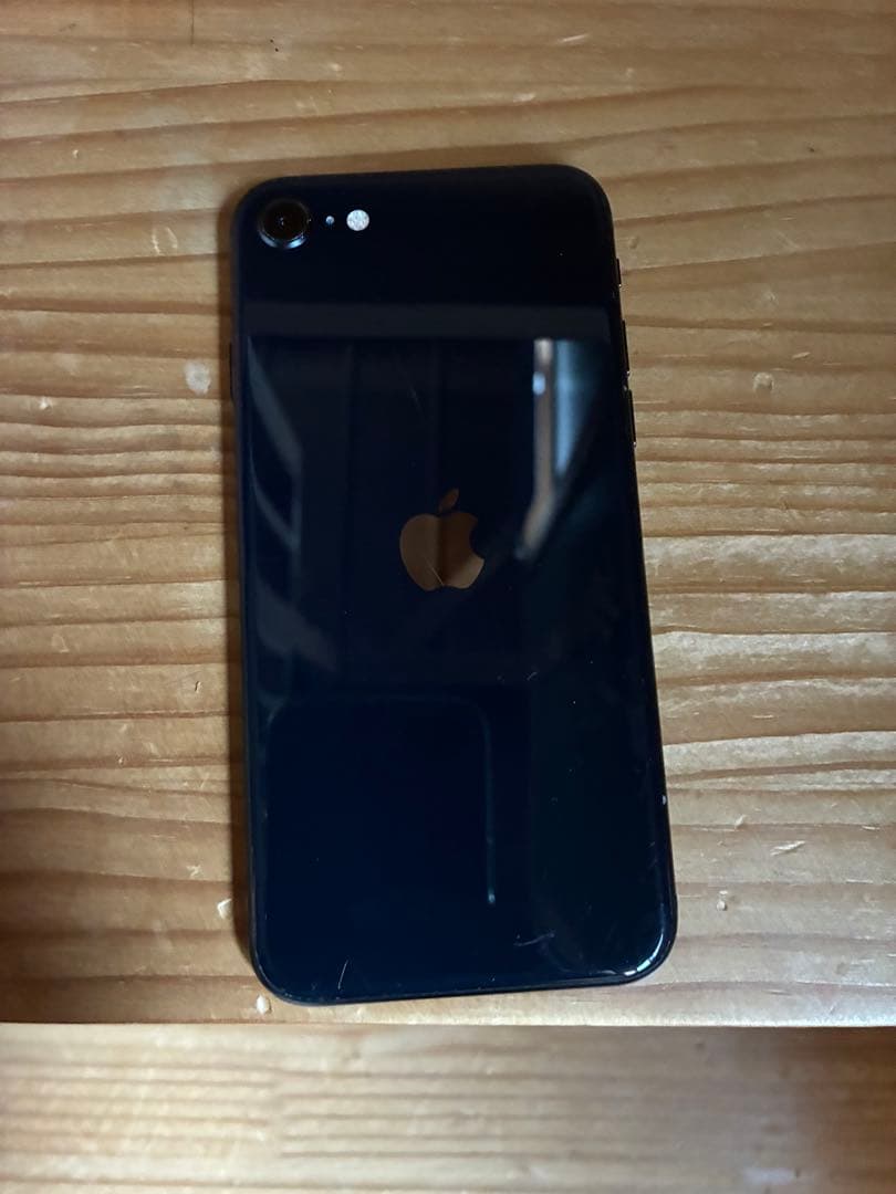 iPhone SE 第3世代　64gb ブラック