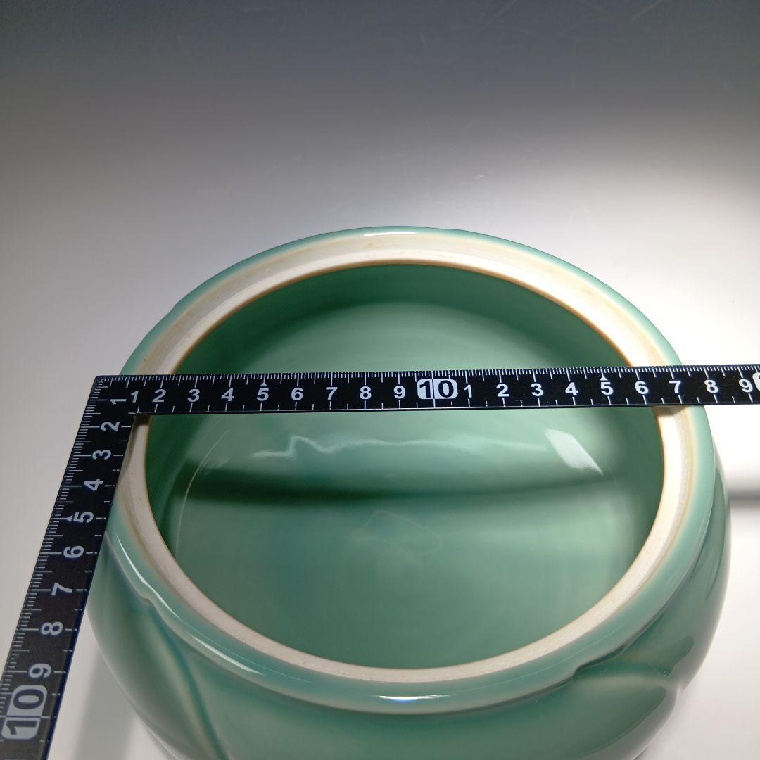 値下げ茶道具　加藤藤山作　青磁捻梅水指　 共箱　美品